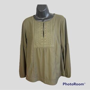 EUC Banana Republic khaki top, size small